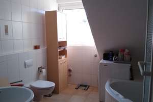 Oben Wohnen ... 
Charmante Dachgeschoss- Wohnung mit sonniger Loggia ... – Die vollständige Adresse der Immobilie erhältst du vom Anbieter., 90478 Ludwigsfeld, Nürnberg – Vorschaubild 9
