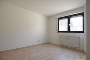 Terrasse mit privatem Gartenanteil, 3 Wohnetagen und Garage - VERMIETET! – Die vollständige Adresse der Immobilie erhältst du vom Anbieter., 9669 Frankenberg/Sachsen – Vorschaubild 12