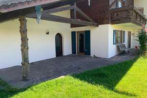 4-Zimmer-Wohnung im EG mit überdachter Terrasse, Gartenanteil und Garage – Die vollständige Adresse der Immobilie erhältst du vom Anbieter., 83083 Riedering – Vorschaubild 3
