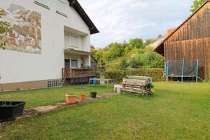 Vermietetes Zweifamilienhaus mit Ausbaupotenzial in Hünfeld-Dammersbach – Die vollständige Adresse der Immobilie erhältst du vom Anbieter., 36088 Hünfeld – Vorschaubild 3