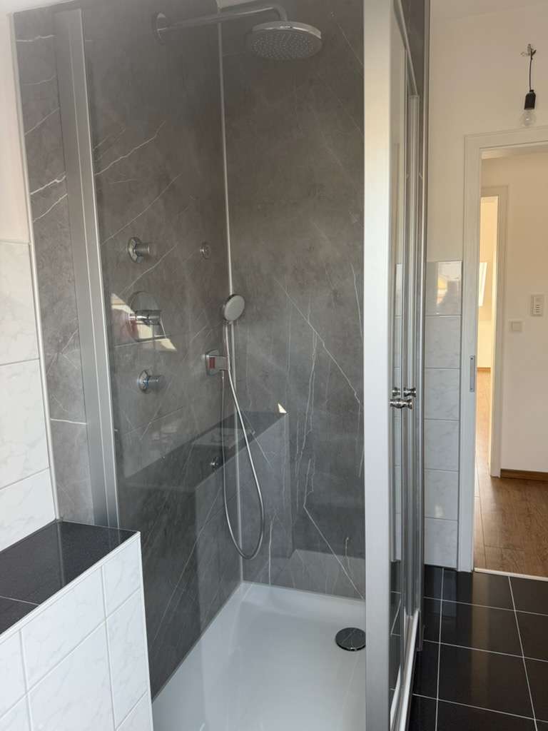 Immobilie in Bickenbach - Nach Vollsanierung - Modernes Wohlfühl - Dachgeschoss mit kleiner Dachterrasse und Melibokusblick - Bild 4