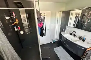 SCHÖNE DOPPELHAUSHÄLFTE IN GEWACHSENER SIEDLUNG – Zwickau (Kreis) – Vorschaubild 11