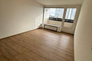 Komplett renovierte 2-Zimmer-Wohnung mit Balkon & Aufzug in Köln-Neubrück – Europaring 7, 51109 Neubrück, Köln – Vorschaubild 1