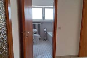 Helle frisch renovierte 2-Zimmer-Wohnung 65 m² mit Balkon im ruhigen Zweifamilienhaus in St. Ingbert – Die vollständige Adresse der Immobilie erhältst du vom Anbieter., 66386 Sankt Ingbert – Vorschaubild 3