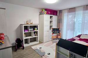 Gemütliche 4-Zimmer-Wohnung im Erdgeschoss - mit Balkon und Garten in Sulzbach-Rosenberg – Die vollständige Adresse der Immobilie erhältst du vom Anbieter., 92237 Sulzbach-Rosenberg – Vorschaubild 11
