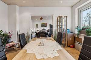 Viel Platz zum Leben – 4-Zimmer-Wohnung mit Garage im ruhigen Dreifamilienhaus – Die vollständige Adresse der Immobilie erhältst du vom Anbieter., 44894 Langendreer/Alter Bahnhof, Bochum – Vorschaubild 3