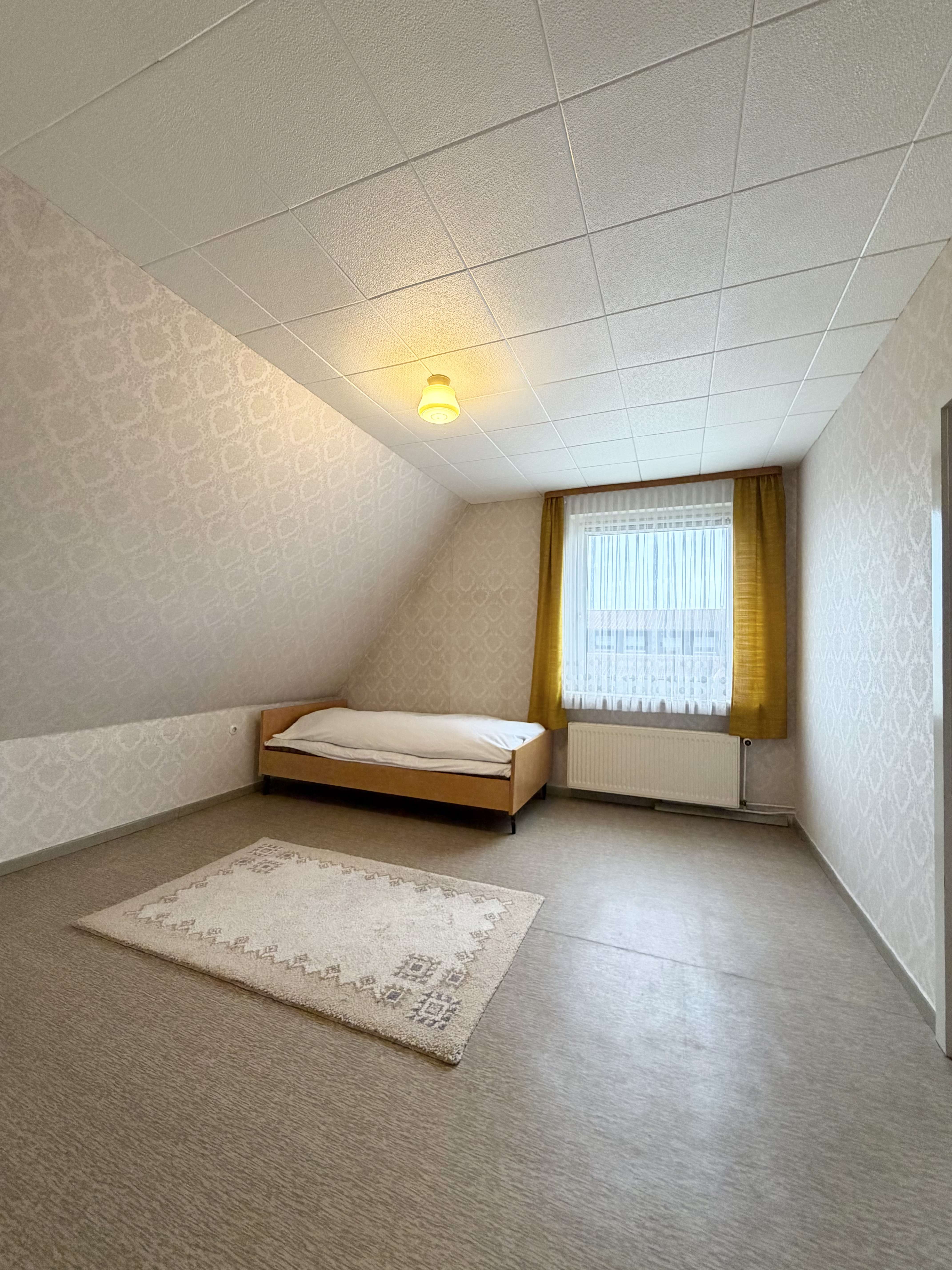 Immobilie in Leiferde - Teilvermietetes Zweifamilienhaus mit riesigem Grundstück - Bebauung möglich! - Bild 8