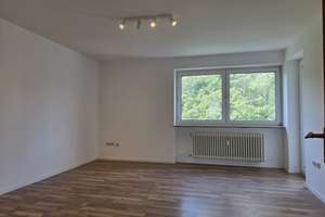 Ruhig mit Parkblick in Feldmoching! 3 Zimmer, renoviert, bezugsfrei, Balkon, ohne Provision – Gustav-Schiefer-Straße 26, 80995 Lerchenau-West, München – Vorschaubild 6