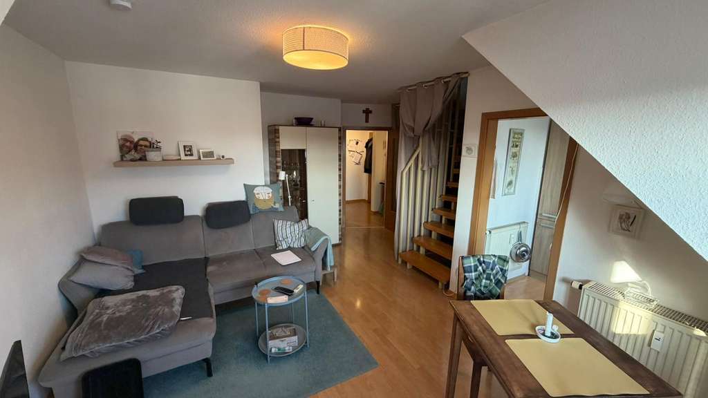 Immobilie in Zolling - KAPITALANLAGE MIT CHARME!!! Gepflegte 2,5-Zimmer-Maisonette-Eigentumswohnung mit Süd-Balkon - Bild 4