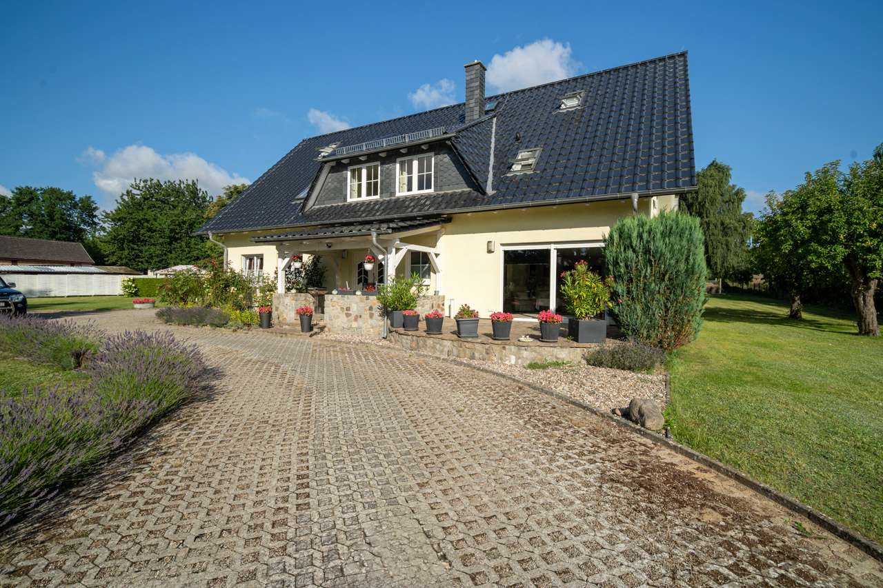 Immobilie in Schwarz - Preisoffensive! Wohnen und Vermieten in perfekter Kombination! - Bild 13