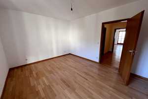 Zwischen Dreifaltigkeitsberg und Regen! 
Großzügige 2-Zimmer-Wohnung mit Balkon und herrlicher Ruhe – Regensburg – Vorschaubild 5