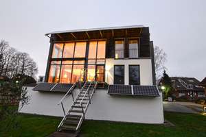 🏡 Bauhausvilla mit Fördeblick, Indoor-SPA & Energieklasse A+ in Bestlage von Kitzeberg – Die vollständige Adresse der Immobilie erhältst du vom Anbieter., 24226 Heikendorf – Vorschaubild 3