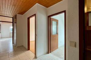 Wohnen mit Charakter: Vier-Zimmer-Dachgeschosswohnung in Carlsberg – Poststr. 16a, 67316 Carlsberg – Vorschaubild 9