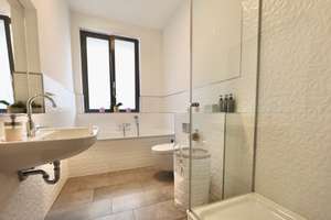EINZIEHEN & SICH WOHLFÜHLEN - HOCHWERTIGE KÜCHE & TOP SANIERTE BÄDER - TERRASSE & PKW-STELLPLATZ – Jacobsohnstr. 25_, 13086 Weißensee, Berlin – Vorschaubild 8