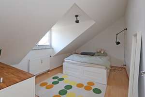 Tolle 4-Zimmer-Maisonettewohnung mit ruhiger Loggia und zwei Bädern – Die vollständige Adresse der Immobilie erhältst du vom Anbieter., 81739 Waldperlach, München – Vorschaubild 8