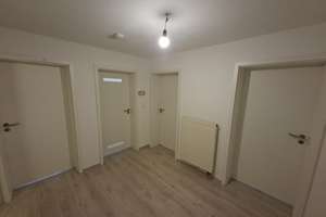 Stuttgart-West:Renovierte 3-Zimmer Wohnung mit Balkon&Einbauküche  – Reinsburgstraße 163, 70197 Hasenberg, Stuttgart – Vorschaubild 3
