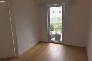 ALTERLANGEN ! Neuwertige, 2-Zimmer Erdgeschoßwohnung  mit Terrasse und TG Stellplatz in Toplage! – Lerchenbühl 51, 91056 Heiligenloh, Erlangen – Vorschaubild 8