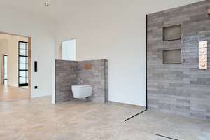 Exklusives Anwesen mit Villa und großem Grundstück – Die vollständige Adresse der Immobilie erhältst du vom Anbieter., 84032 Altdorf – Vorschaubild 6