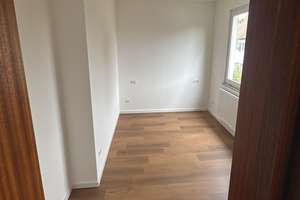 Frisch saniert: Helle 3-Zimmer-Wohnung in Korntal-Münchingen – Albrecht-Dürer-Straße 3, 70825 Korntal-Münchingen – Vorschaubild 8