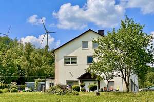 Wohntraum im Grünen: Vielseitiges 3-Familienhaus auf gigantischem Parkgrundstück – Die vollständige Adresse der Immobilie erhältst du vom Anbieter., 58809 Neuenrade – Vorschaubild 3