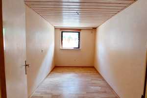 SCHÖNE LAGE AM WALDRAND - Freistehendes 1-2 Fam. Haus mit 2 Garagen in Thaleischweiler-Fröschen – Südwestpfalz (Kreis) – Vorschaubild 34