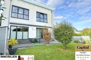 LORENZ-Angebot in Höntrop: Gut modernisiertes 2-Fam.-Terrassenhaus plus Einlieger. Rd. 300 m² Wfl.!