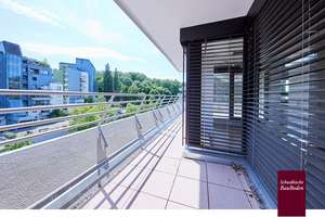 Stuttgart-Botnang: Attraktive 3,5-Zi.-Wohnung im 6. OG, Terrasse/Loggia, Parkett & Einbauküche +++ – Belaustraße 18A, 70195 Botnang-Süd, Stuttgart – Vorschaubild 17