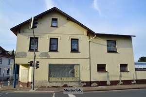 Grundstück mit Abbruchbebauung (Einfamilienhaus)