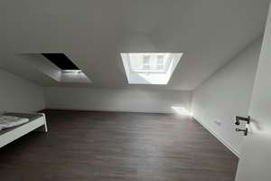 Stadthaus mit 5 Zimmern, Terrasse, Balkon + Stellplatz  – 12621 Kaulsdorf, Berlin – Vorschaubild 12