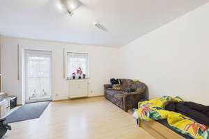 Geräumiges Appartement mit Balkon & TG-Stellplatz – Die vollständige Adresse der Immobilie erhältst du vom Anbieter., 93152 Nittendorf – Vorschaubild 3