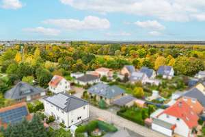 Investieren statt spekulieren - Doppelhaus mit PV in vermietungssicherer Lage – Die vollständige Adresse der Immobilie erhältst du vom Anbieter., 39128 Neu Olvenstedt, Magdeburg – Vorschaubild 2