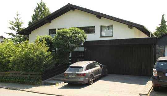 Bild von PROVISIONSFREI! 1-2 Familienhaus -7 Zi -stufenfreier Zugang - Feldrand / Eckgrundstück -Doppelgarage