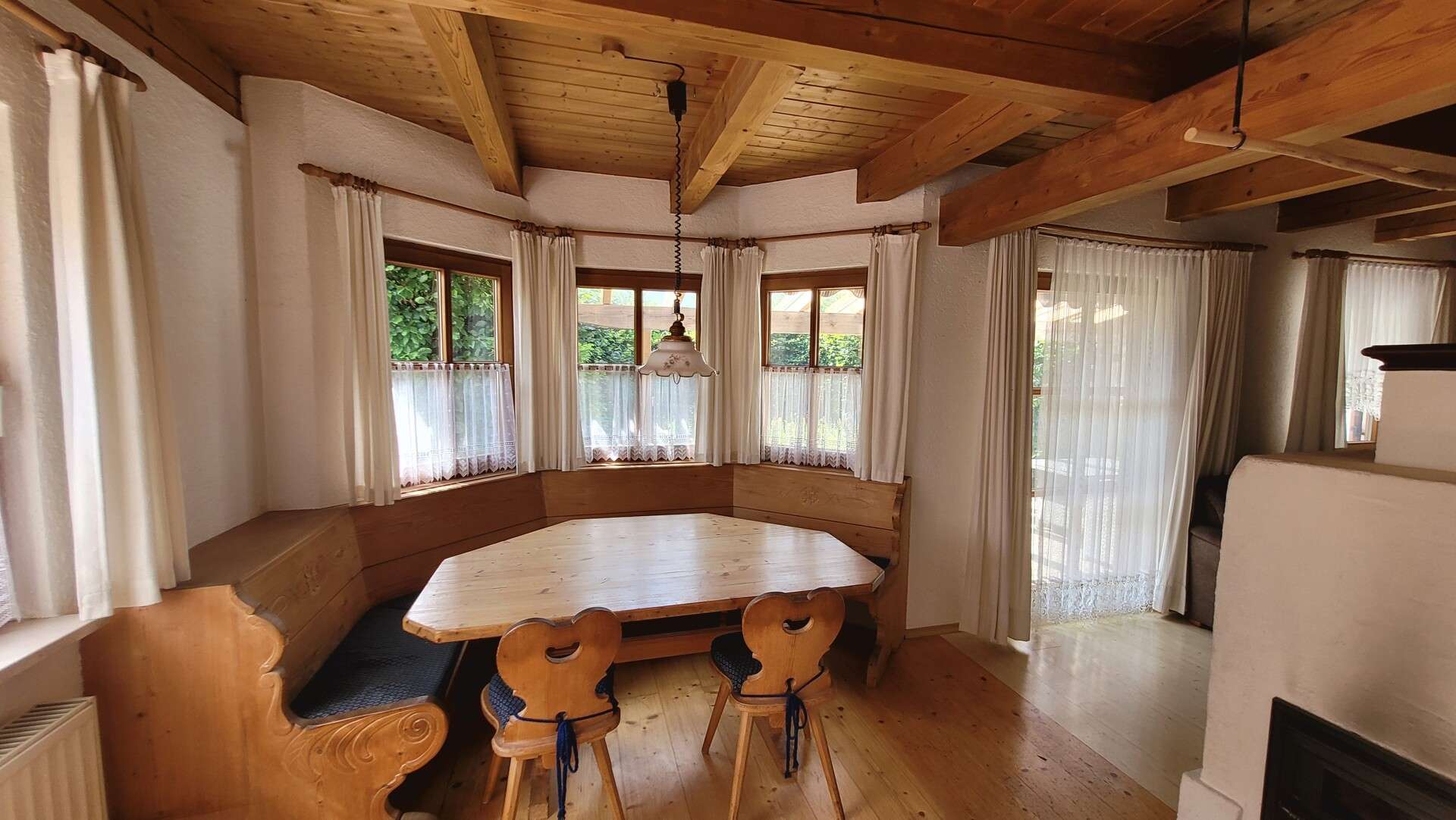 Immobilie in Hausham - Doppelhaushälfte mit Einliegerwohnung in zentraler, ruhiger Lage ! - Bild 1