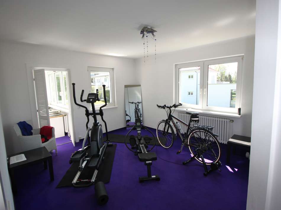 Kinder-/Bürozimmer