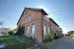 Großzügige 5‑Zimmer‑Maisonette‑Wohnung mit Loggia in naturnaher Umgebung