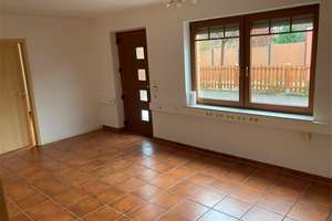 Uetze-Dedenhausen: Neuwertiges Einfamilienhaus mit 2. Eingang in Bürobereich – Die vollständige Adresse der Immobilie erhältst du vom Anbieter., 31311 Uetze – Vorschaubild 9
