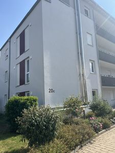 Großzügige 3-Zimmer-Wohnung (105 m²) mit hochwertiger Ausstattung, TG-Stellplätzen und Top-Anbindung