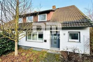 (R)eserviert!Teilsaniertes Ein- bis Zweifamilienhaus mit zusätzlichen Wohnraum  – Die vollständige Adresse der Immobilie erhältst du vom Anbieter., 34260 Kaufungen – Vorschaubild 1