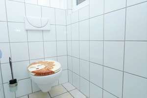 Schmuckstück: Modernisiertes und gepflegtes Zweifamilienhaus mit Balkonen in Duisburger Rheinlage! – Die vollständige Adresse der Immobilie erhältst du vom Anbieter., 47119 Laar, Duisburg – Vorschaubild 10