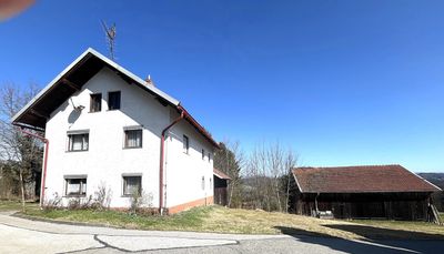 Ehem. Hofstelle mit 79.910 m² Grund (Wiesen/Wald) nähe Innerzell