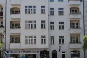 Möblierte 2 Zimmer Wohnung im Stuckaltbau, nahe Tiergarten & Spreeufer - verkehrsgünstig - 3.OG – Kirchstraße 21, 10557 Moabit, Berlin – Vorschaubild 1