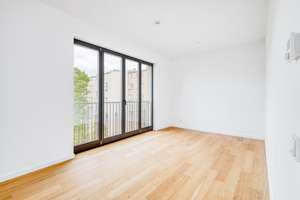 Exklusive 3-Zimmer-Neubauwohnung mit Balkon in Szenelage – Die vollständige Adresse der Immobilie erhältst du vom Anbieter., 10243 Friedrichshain, Berlin – Vorschaubild 2