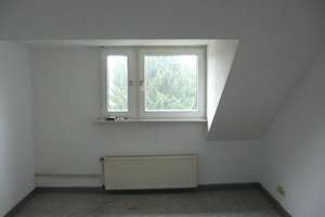 2 Zimmer Dachgeschoßwohnung FH 5 Min Stadtnähe mit eingericht. Küche, Bad und Glasfaseranschluß – Brunnenstr. 53, 41069 Dahl, Mönchengladbach – Vorschaubild 4