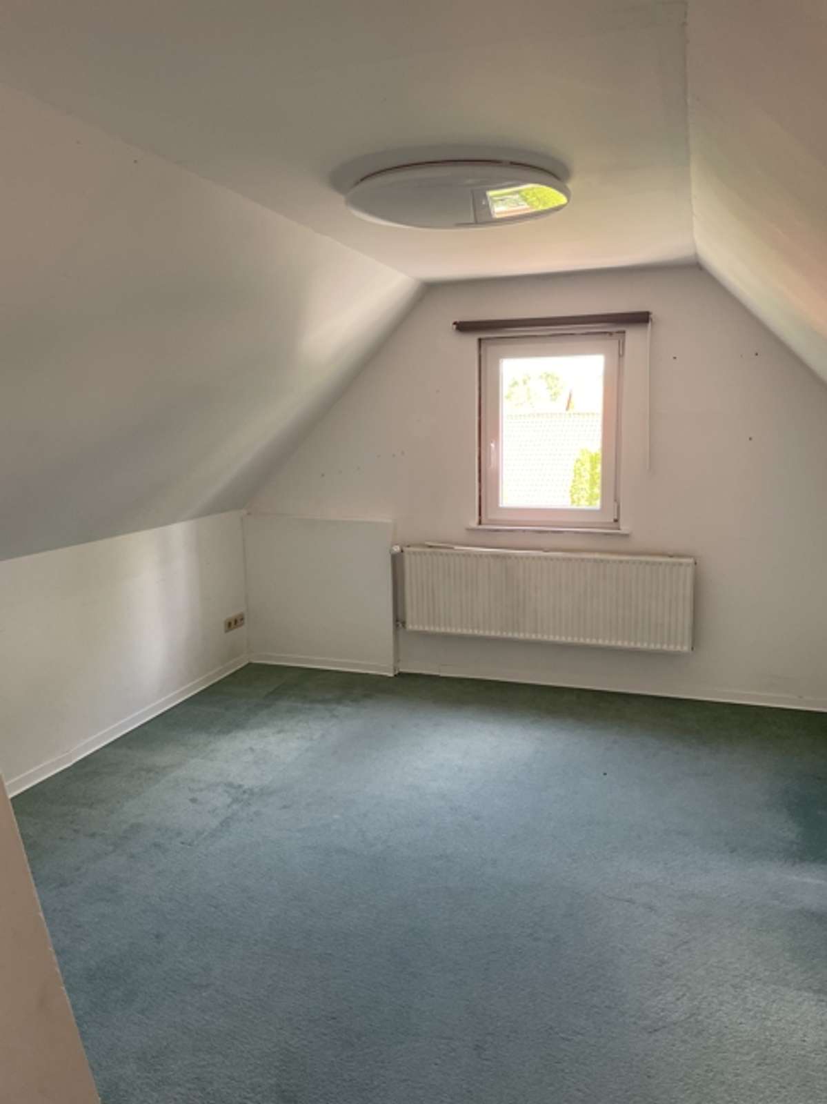 Großzügiges und ansprechendes Einfamilienhaus in naturnaher Umgebung in einem Ortsteil von Adelebsen