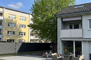 Luxuriöse 4,5-Zimmer-Reiheneckhaus mit großem Garten in Reutlingen – Heilbronner Straße 119, 72760 Reutlingen-Mitte, Reutlingen – Vorschaubild 2