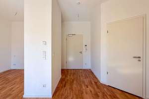 Helle 1-Zimmerwohnung für 2 Personen mit Balkon - zentral gelegen: schnell zum KuDamm – Osnabrücker Straße 27, 10589 Charlottenburg, Berlin – Vorschaubild 7