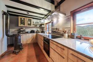 Landhaus-Highlight! Historisches, liebevoll saniertes Einfamilienhaus inkl. Doppelgarage – Die vollständige Adresse der Immobilie erhältst du vom Anbieter., 61389 Schmitten – Vorschaubild 2