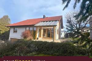 Exklusives Einfamilienhaus mit Doppelgarage und Garten – Ihr Traumhaus in Beuren!