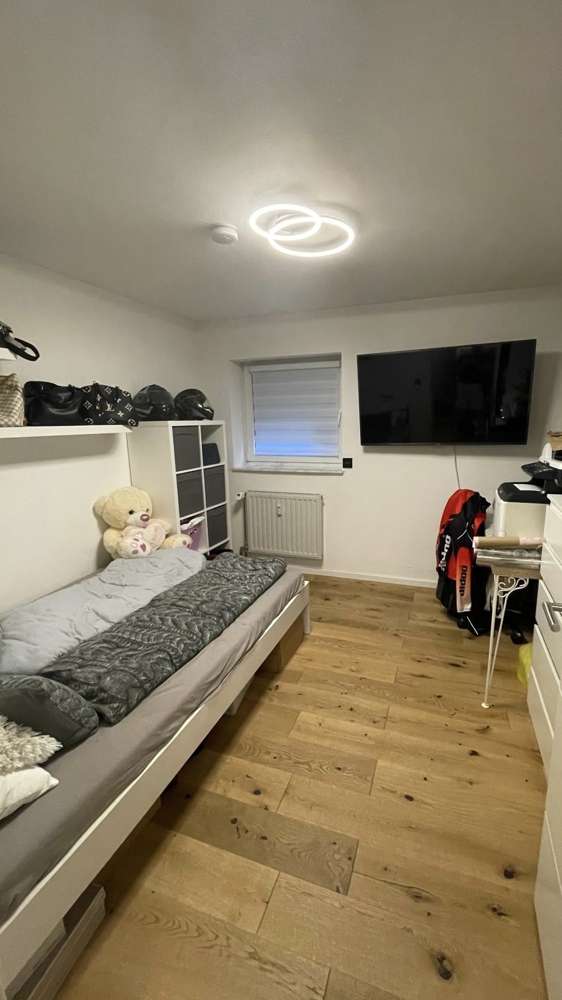 Immobilie in Carlsberg - Schön geschnittene 3-Zimmer-Wohnung im Souterrain eines topgepflegten 6-Parteienhauses - Bild 2