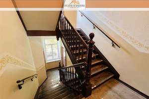 Denkmalgeschützte 2-Raum-Wohnung mit Garage & neuer Heizung im beliebten Stötteritz